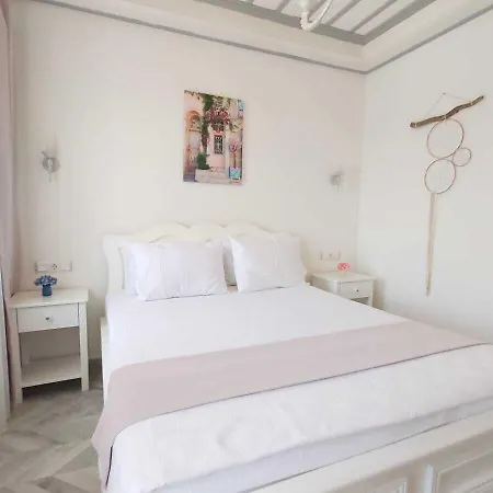 Efruze B&B Ayvalı